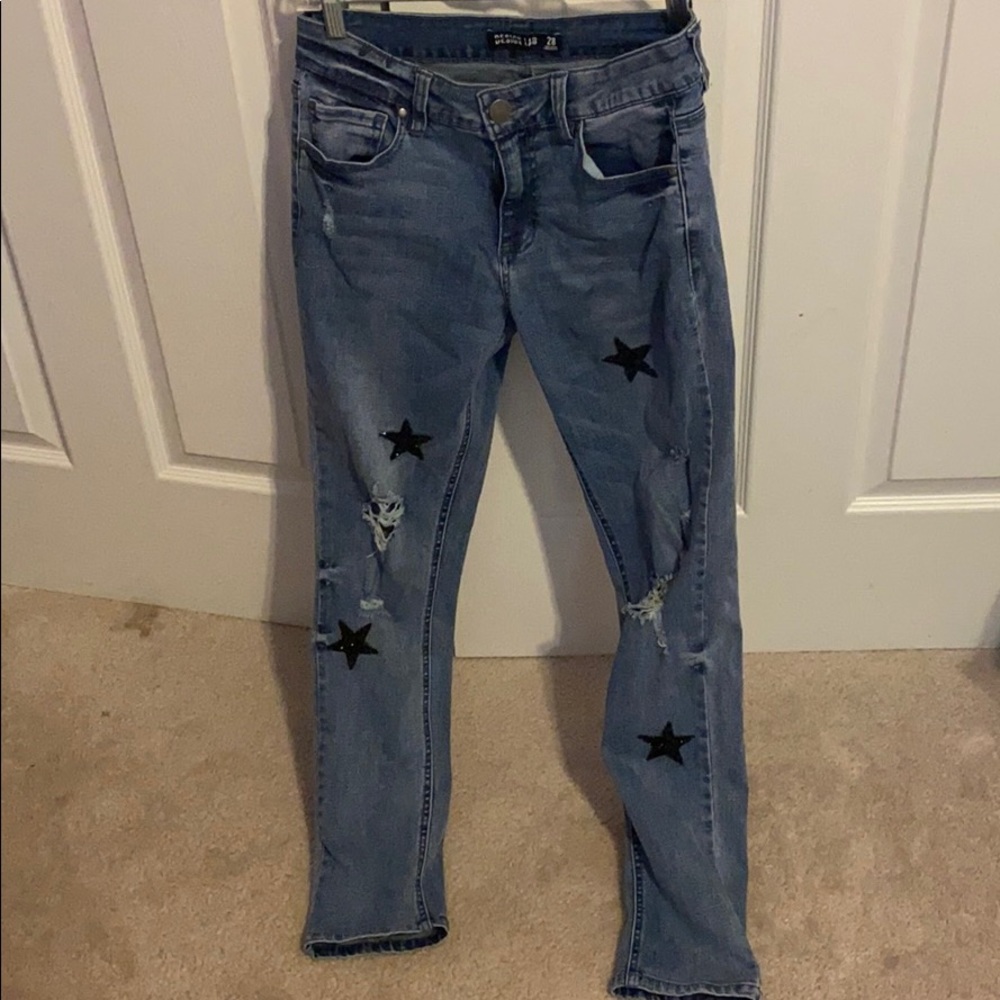 Ripped star pattern jeans